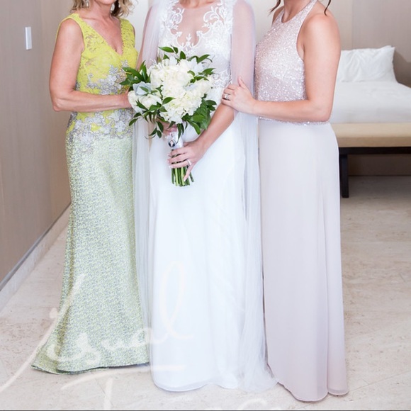 Aidan Mattox Gown - Picture 5 of 8